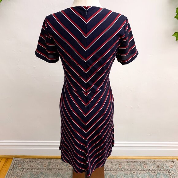 Banana Republic Chevron Striped Navy Dress Size 0 XS - Picture 3 of 9